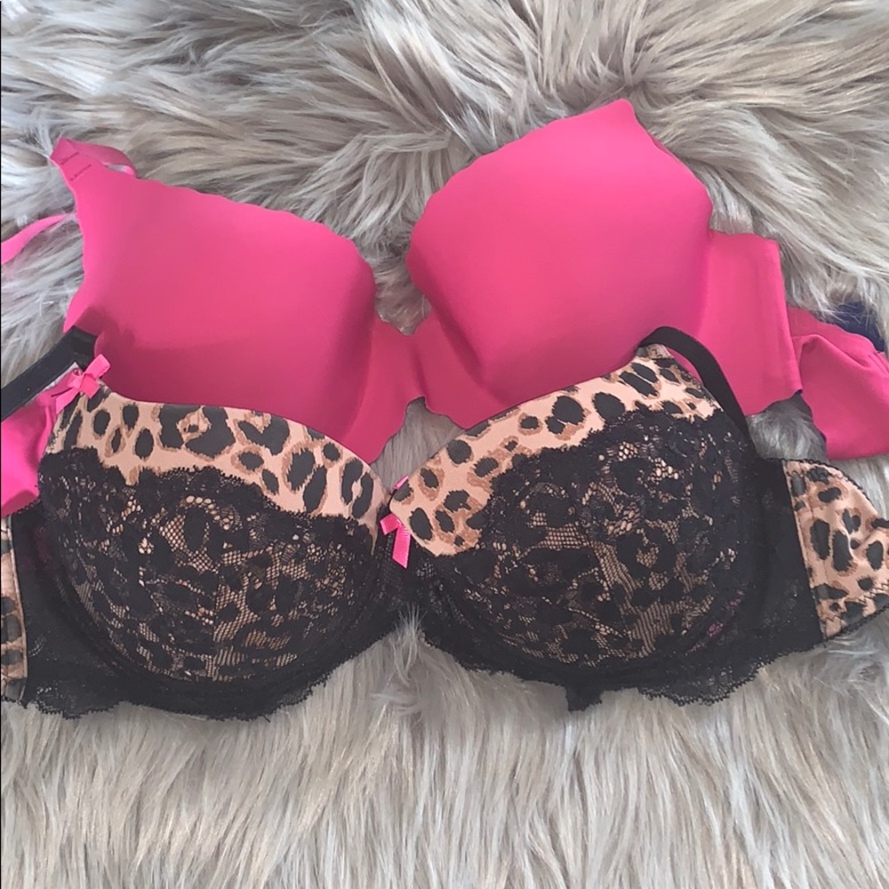 Lot of two bras 34C